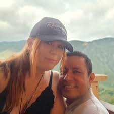 Family Heads To Cancun To Celebrate Dad's Recovery, But 🐓 🐟 A Proposal  Threatenso Divide Them #