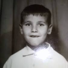 Le rendez-vous du lion à La Piscine de Roubaix Pour amener l'eau dans le  bassin de la piscine de Roubaix l'architecte Albert Baert (1863-1951)  imagine une fontaine à trois jets. Copiée des