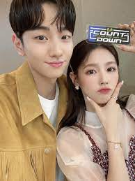 2018년 mbc every1 드라마 《 4가지 하우스 》에 준하 역으로 출연. M Countdown On Twitter In 2021 Love You Babe Korean Girl Groups Press Photo