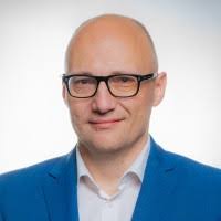 1100+ "Tomica" profiles