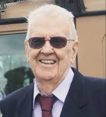 My brothers Peter and Ian and I all went to RSS. Dad was the local GP just  150 metres up Boundary road in the late 1950's and early 1960's. Yvonne  Cottman a