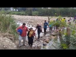 La enorme frontera entre colombia y venezuela vive esta semana un nuevo capítulo de tensión tras una supuesta incursión de militares de la guardia nacional bolivariana en territorio colombiano. Las Trochas Unico Vinculo Entre Venezuela Y Colombia Por Cierre De Frontera Youtube