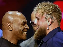 Mike Tyson boezemt Jake Paul 'angst' in: 'Ik weet dat ik misschien naar de  grond ga, maar dat houdt me echt niet tegen'