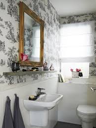 Mit Toile De Jouy Das Zuhause Verschonern Wunderweib Runde Badezimmerspiegel Toile Bad Inspiration