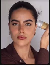 Dispo ko ny walk stick! Fanalamana volo! Milamina tsara Volonao asina azy!  ,mety hoan tena volo de mety hoan Perruque ian ko!.. Dispo tana mandefa  @faritra....mp