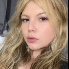 Ariane Mello (@mello.ariane) • Instagram photos and videos