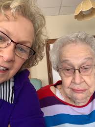 Lunch at the nursing home with three of our favorites (Jane Booker, Janet  Lamb, and Mary Prahl) 💛 Marilyn Armstrong, Virginia Ingersoll, Marion  Suhre, and Julie Clodfelter had many laughs and fun
