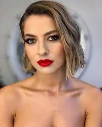 Kesäkuuta 1993 deva) on romanialainen laulaja. Lidia Buble Tot AdevÄƒrul Despre OperaÈ›iile Estetice Nu Mi Plac Sanii Mari Spynews Ro