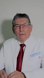 De todas las técnicas, esta es la menos invasiva para el rostro. Es la  técnica más efectiva cuando la cola de las cejas se empieza a caer. Cuando  esto ocurre, la expresión luce cansada y triste. Los ...