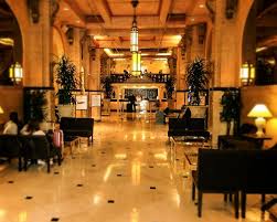 Main street in downtown los angeles, it wasn't long before the hotel fell victim to the hard times that hit during the. America S Unsolved Mystery Of Cecil Hotel In Los Angeles The Travel Leaf