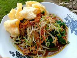 Makanan pecel sayur ini terdiri dari beragam sayuran rebus yang disiram dengan saus kacang. Resep Pecel Sederhana Yang Enak Dan Mudah Ala Rumahan Yeni Helda Com
