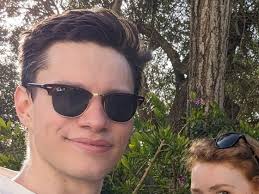 FutureSearch: unbiased, in-depth answers to hard questions