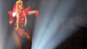 Das knaller kostüm in 30 minuten zu lady gaga dasding. Lady Gaga Stern De