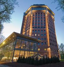 Movenpick Hotel Hamburg Preisvergleich Stadtereisen Hamburg Wasserturm Reisen