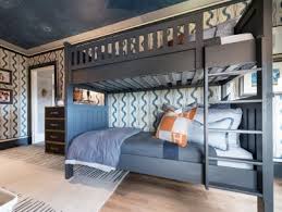 If, for example, you only need three beds, you can still opt for a bunk bed for 4. Kids Bunk Bed And Bunkroom Design Ideas Diy