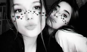 Pin By Galaksinin Koruyucusu On Simay Barlas Halloween Face Makeup Face Makeup Carnival Face Paint