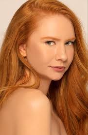 Lauren Staub's Instagram, Twitter & Facebook