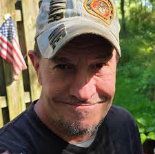 Found my girl, Emily Richey!👯‍♀️ Time for a weekend of fun! Here's a  little hint as to what we're up too: 🏎️💨🧡👑