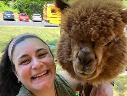 E. Murphy (@HolmesMSTheatre)