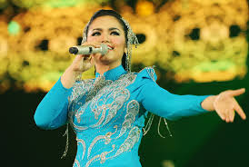 Datuk siti nurhaliza & friends 20th anniversary concert exclusive for #celcom customers with yonder music! Siti Nurhaliza Expatgo