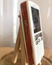 Sony Ericsson W800 ...