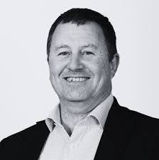 Ian Lindeman's Instagram, Twitter & Facebook