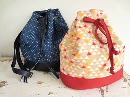 Un Nouveau Tutoriel De Sac Le Sac Seau Louise Les Creations De Dehem Sac Seau Sac Couture Sac