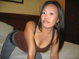 Girl on Girl Filipina - Tongue Licking