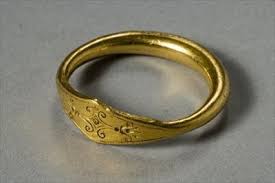 Ring Gold Greek 5th Century Bc Who Would Guess This Is That Old Ancient Greek Jewelry Medieval Jewelry Jewelry Photoshoot