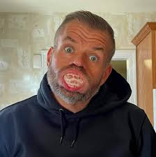 Chris Toohey (@christoohey)