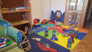 Precioso Rincon De Juegos Infantil Para Estimular A Mi Bebe A Crear Y A Descubrir Kids Rugs Toddler Bed Decor