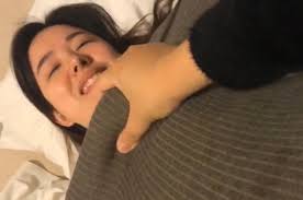 少妇偷情被问我干你爽还是你老公干你爽》免费高清在线观看－色最色秒开秒播视频