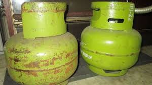 14.2 kg lpg cylinder ; Pengusaha Jangan Nakal Timbun Gas Lpg 3 Kg