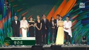 조연상은 tv부문에서는 오정세, 염혜란이, 영화부문에서는 박정민, 김선영이 수상의 기쁨을 누렸다. ë°±ìƒì˜ˆìˆ ëŒ€ìƒì— ë™ë°±ê½ƒ í•„ ë¬´ë µ ë´‰ì¤€í˜¸ ì—°í•©ë‰´ìŠ¤