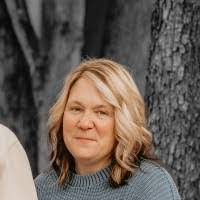 Stacy Claycomb's Instagram, Twitter & Facebook