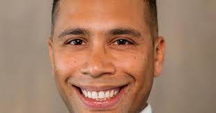 Amanda Rael's Instagram, Twitter & Facebook