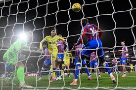 Tottenham edge past Palace as Calvert-Lewin rescues Leeds at Sunderland