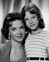 Natalie Wood With Sister Lana Wood For The Searchers 1956 Natalie Wood Natalie Photo On Wood