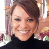 Suzanne Rivers's Instagram, Twitter & Facebook