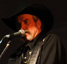 Charlie Mccracken's Instagram, Twitter & Facebook