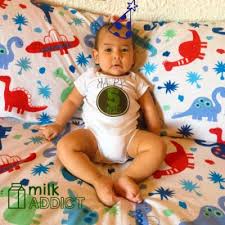 ⬇ descargar imágenes de niñas bañandose, fotos de niñas bañandose sin royalties busca imágenes premium de alta calidad en depositphotos precios accesibles Cumple Mes Sesion Ideas Para Fotos De Bebes Mes A Mes Nino Ninos Relacionados