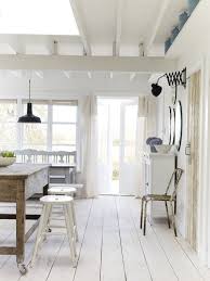 white rustic coastal cottage decorating
