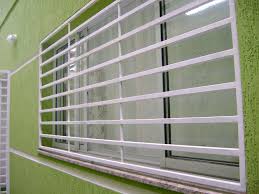 Grades Para Janelas 61 Modelos Com Protecao E Charme Grades Para Janelas Modelos De Grade Janelas Para Sala