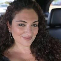 60+ perfiles de «Tayeh»