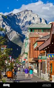 Banff town people hi-res stock photography and images - Alamy