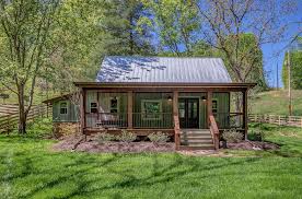 Nashville broadway and johnny cash museum are also within 20 mi (32 km). Nest A Pretty Little Cabin Rental In Franklin Tennessee