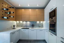 дизайн кухни 9 кв м с выходом на балкон Design Kuhni 12 Metrov3 Sovremennye Belye Kuhni Interer Kuhni Dizajn Kuhon