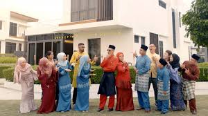 By areziezi in culture and humanities. Wajib Beli Ini Antara Baju Raya Yang Menjadi Kegemaran Rakyat Malaysia Murai My