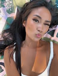 Can I get a kiss? And can you make it last forever 🤭✨