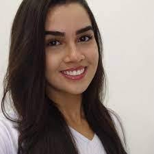 Caroline Luna's Instagram, Twitter & Facebook